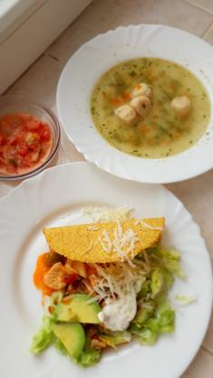Tacos s&nbsp;kuřecím masem a&nbsp;zeleninou